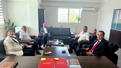 AK Parti Diyarbakır Milletvekili Suna Kepolu Ataman’dan İl Müdürü Murat Aslan’a Hayırlı Olsun Ziyareti