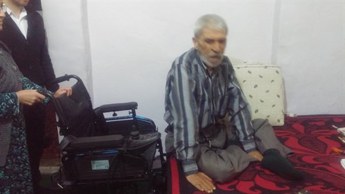 Engelli Suriyelilere Akülü Tekerlekli Sandalye Dağtımı